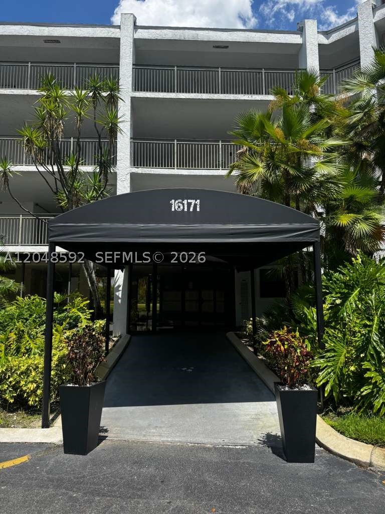 16171 Blatt Blvd #412, Weston FL 33326