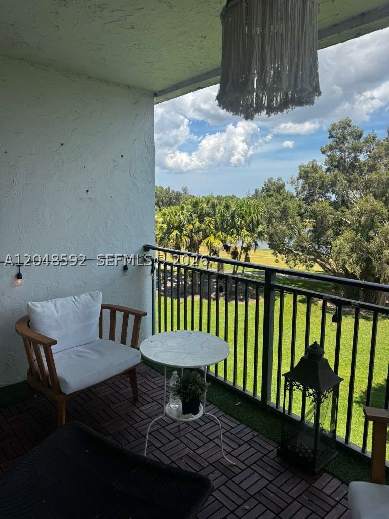 16171 Blatt Blvd #412, Weston FL 33326