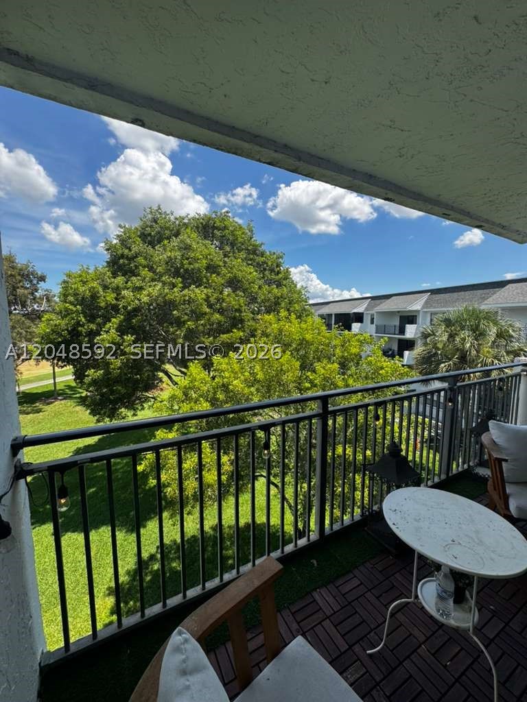 16171 Blatt Blvd #412, Weston FL 33326