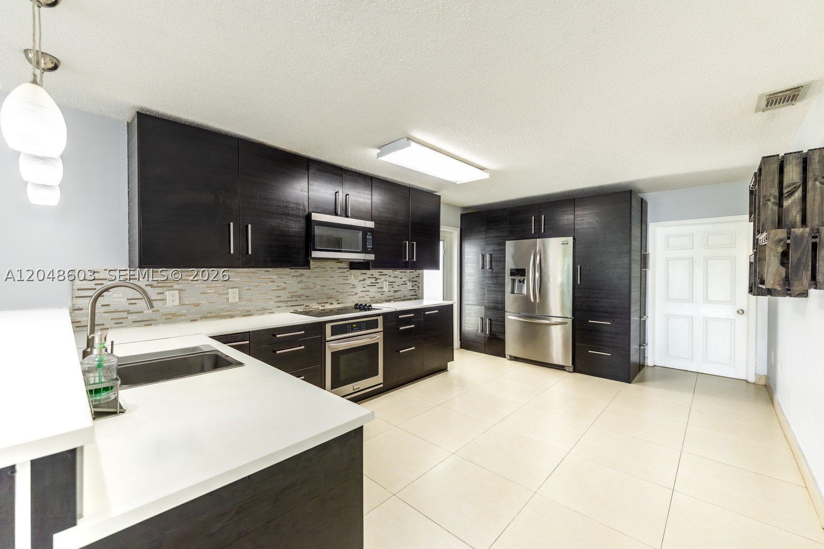 2610 W 65th St #2610, Hialeah FL 33016