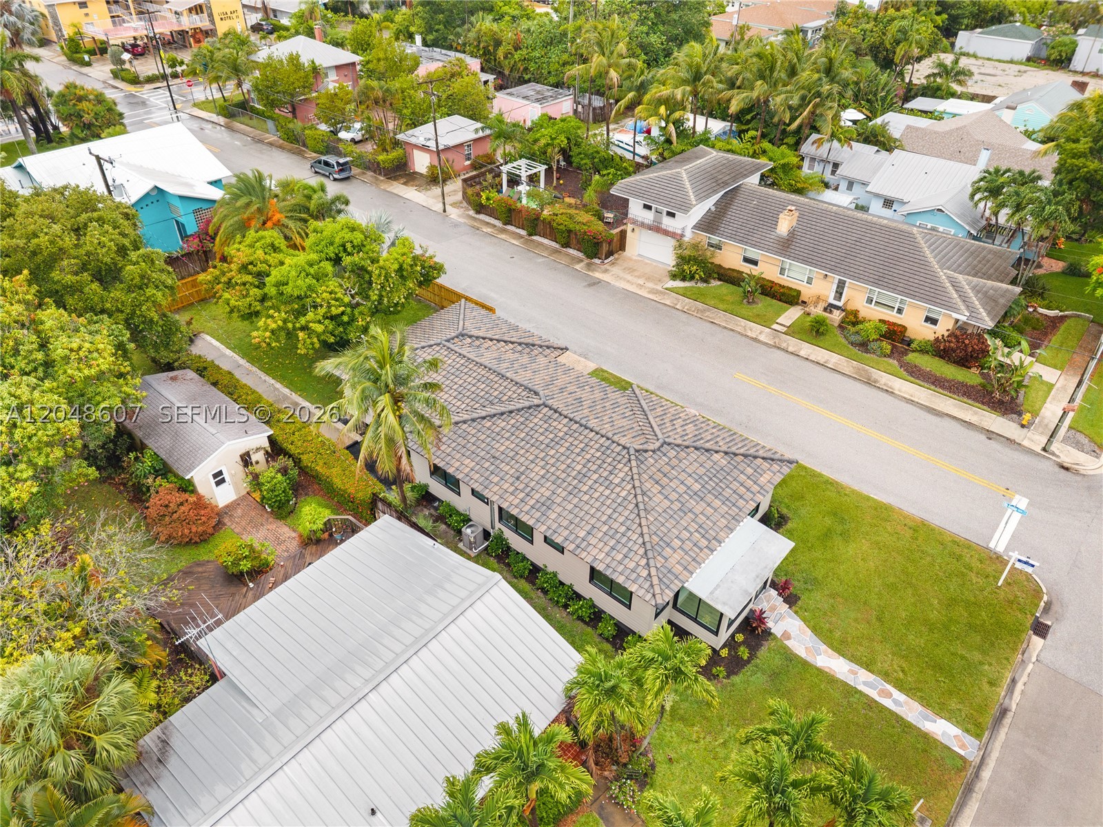 801 S Palmway, Lake Worth FL 33460