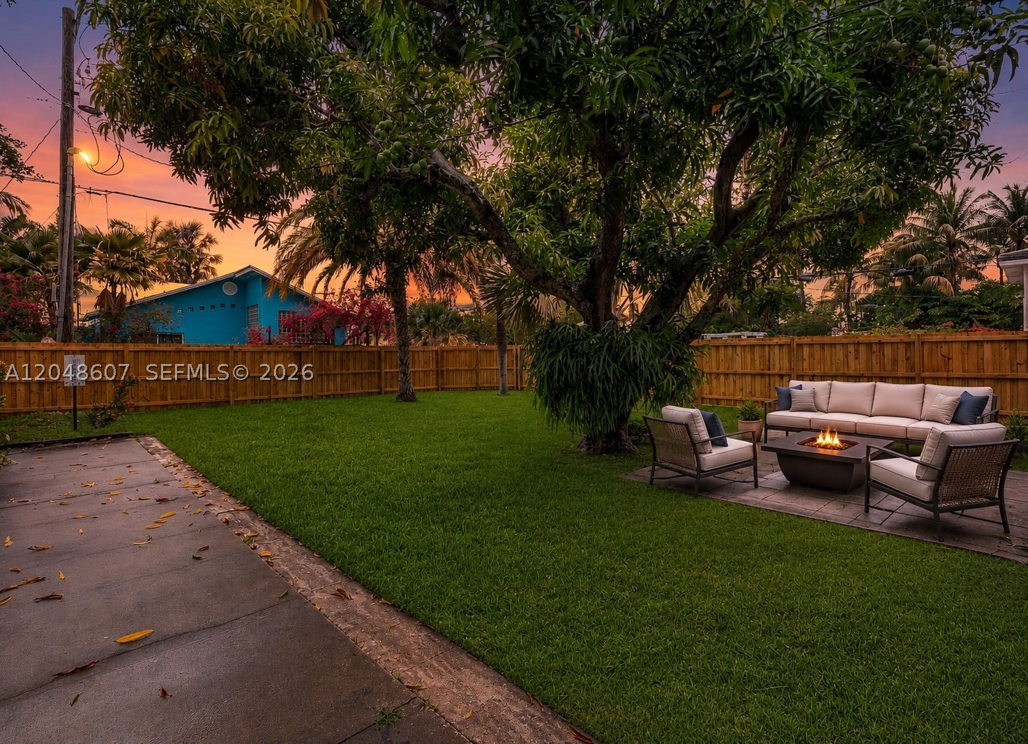 801 S Palmway, Lake Worth FL 33460