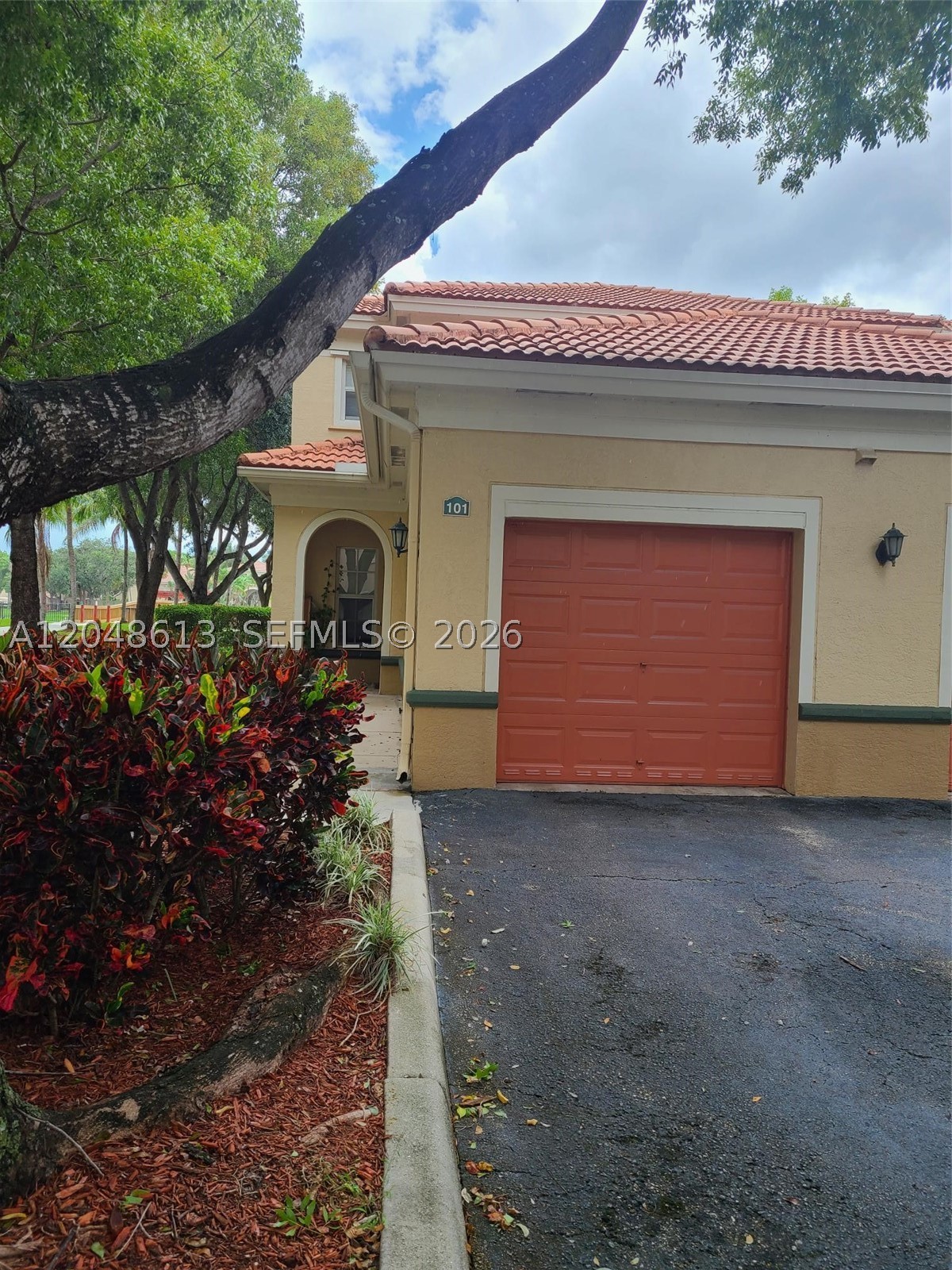 2541 Centergate Dr #101, Miramar FL 33025