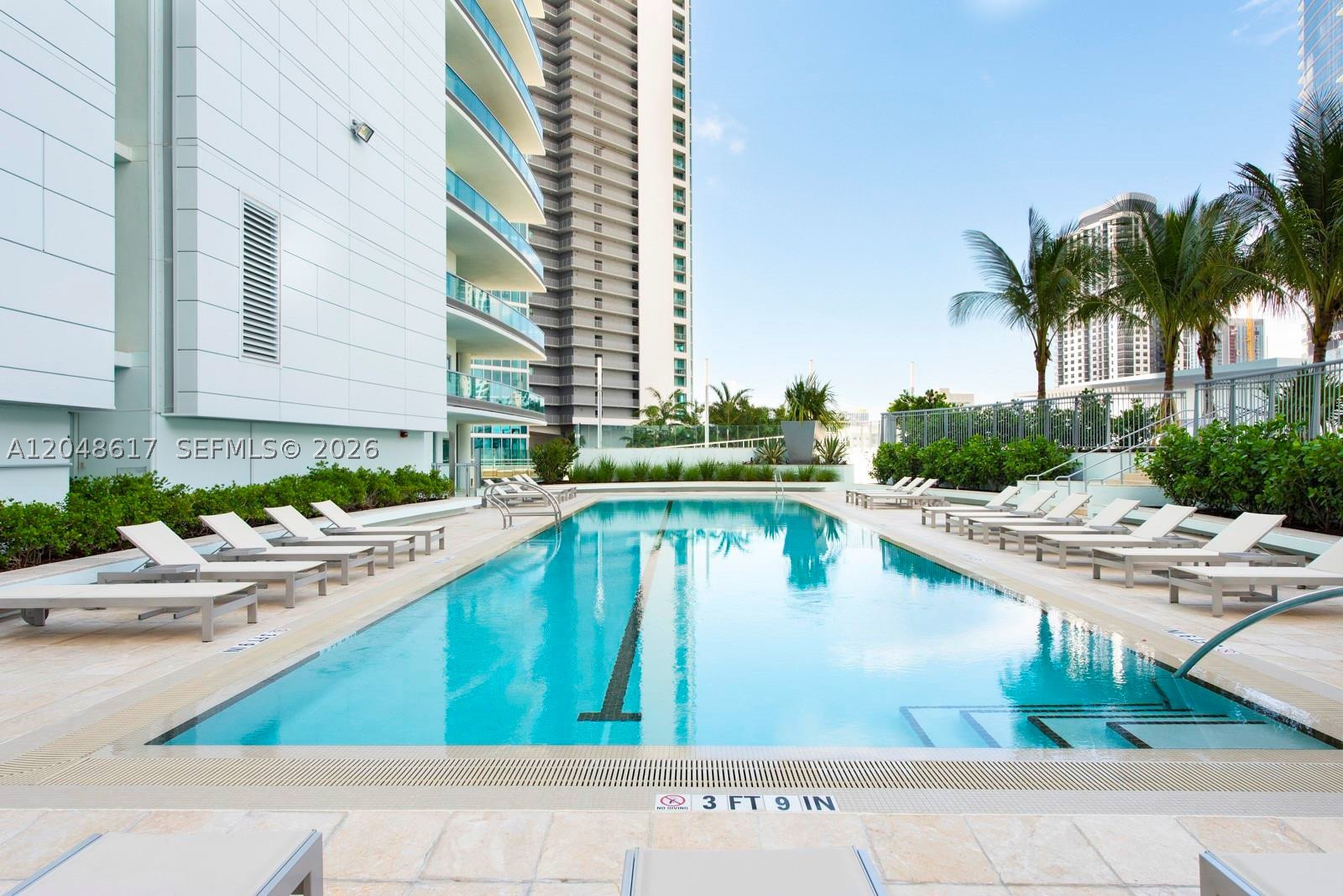 900 Biscayne Blvd #2408, Miami FL 33132