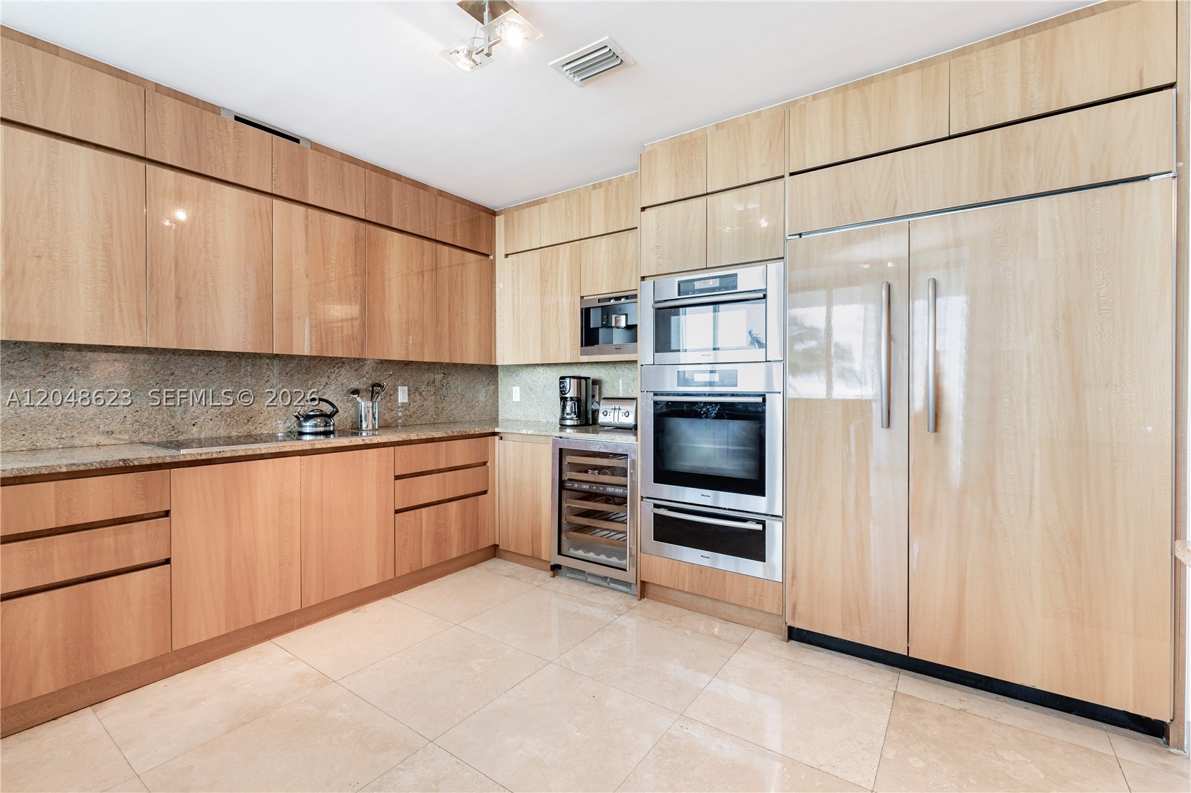 50 S Pointe Dr #701, Miami Beach FL 33139
