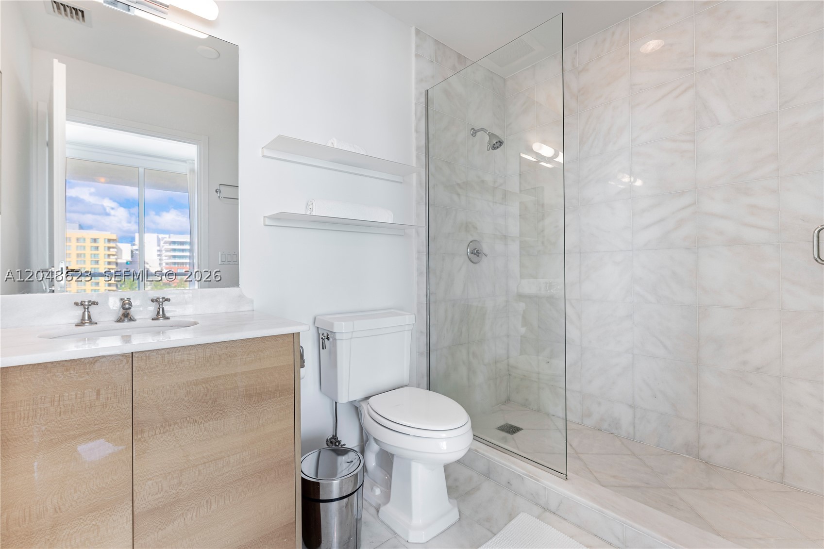 50 S Pointe Dr #701, Miami Beach FL 33139