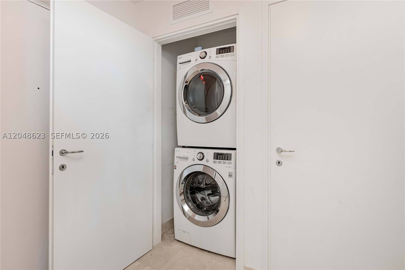 50 S Pointe Dr #701, Miami Beach FL 33139