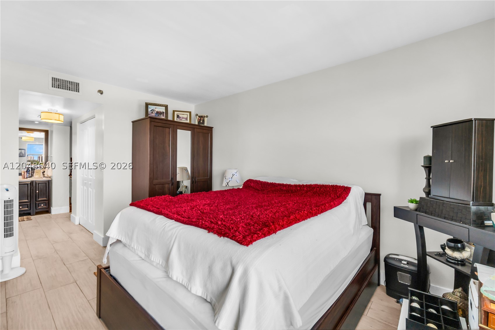 2351 Douglas Rd #1101, Miami FL 33145