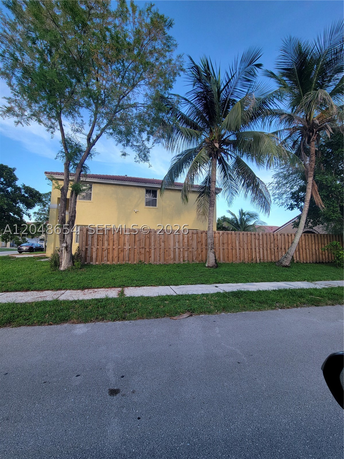 6606 Saltaire Ter, Margate FL 33063