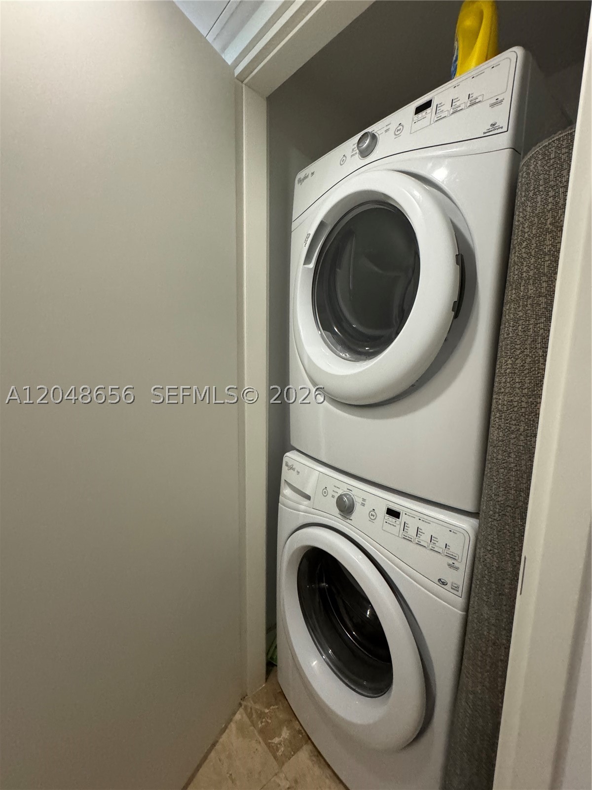 1300 Brickell Bay Dr #1701, Miami FL 33131