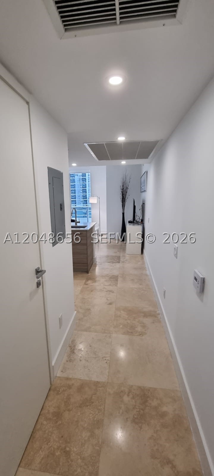 1300 Brickell Bay Dr #1701, Miami FL 33131
