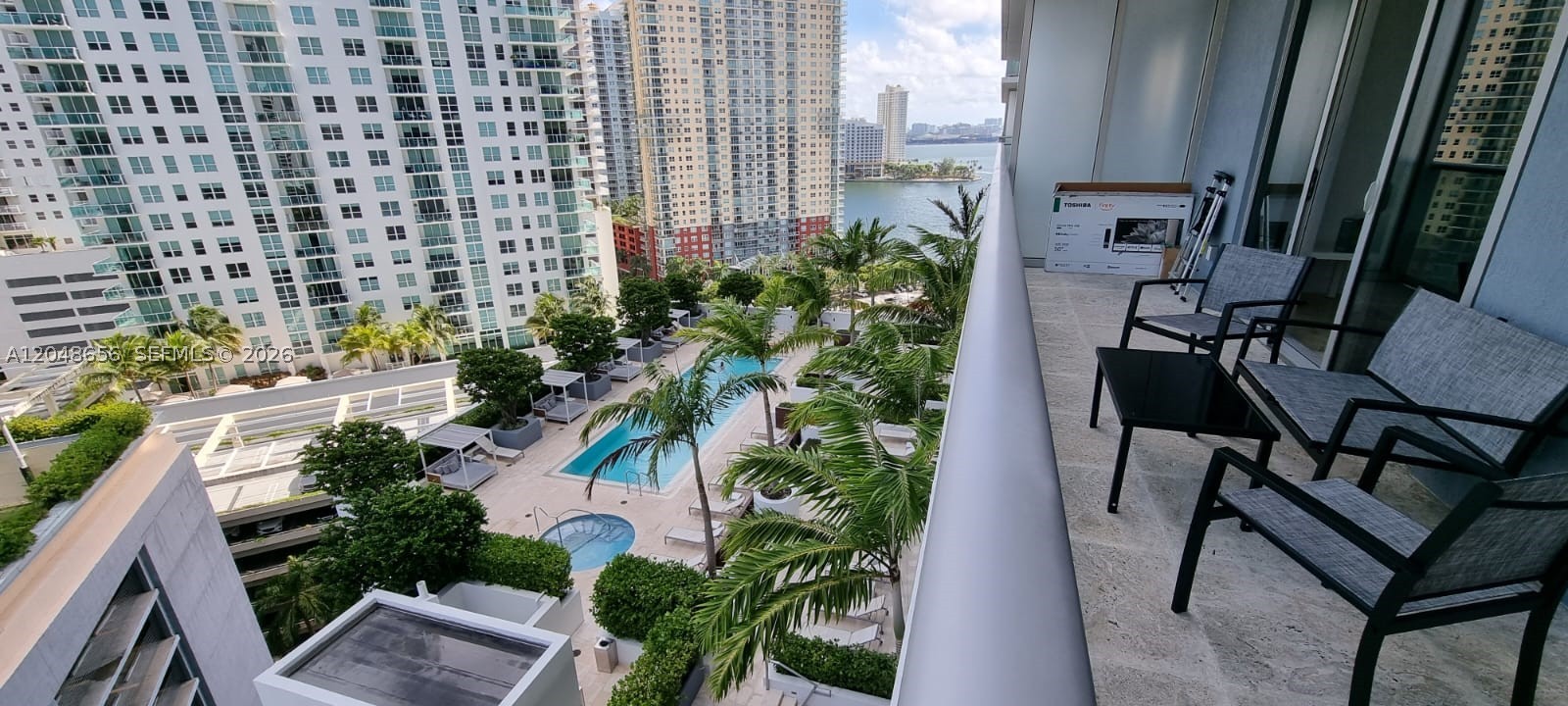 1300 Brickell Bay Dr #1701, Miami FL 33131