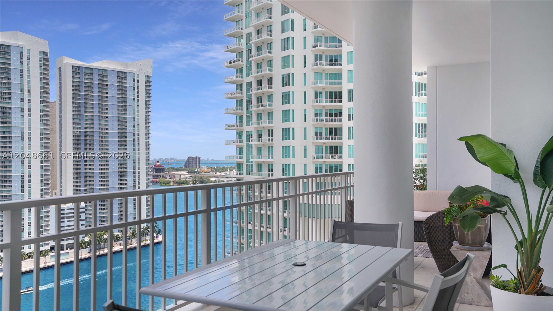 801 Brickell Key Blvd #2210, Miami FL 33131