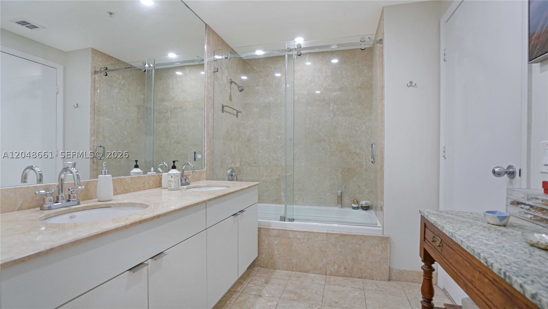 801 Brickell Key Blvd #2210, Miami FL 33131
