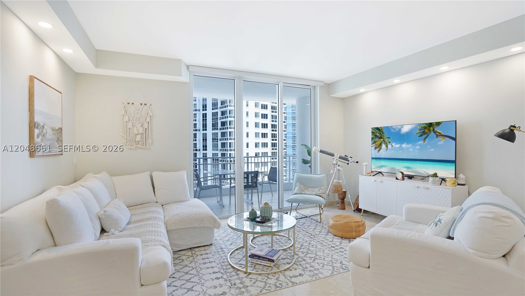 801 Brickell Key Blvd #2210, Miami FL 33131