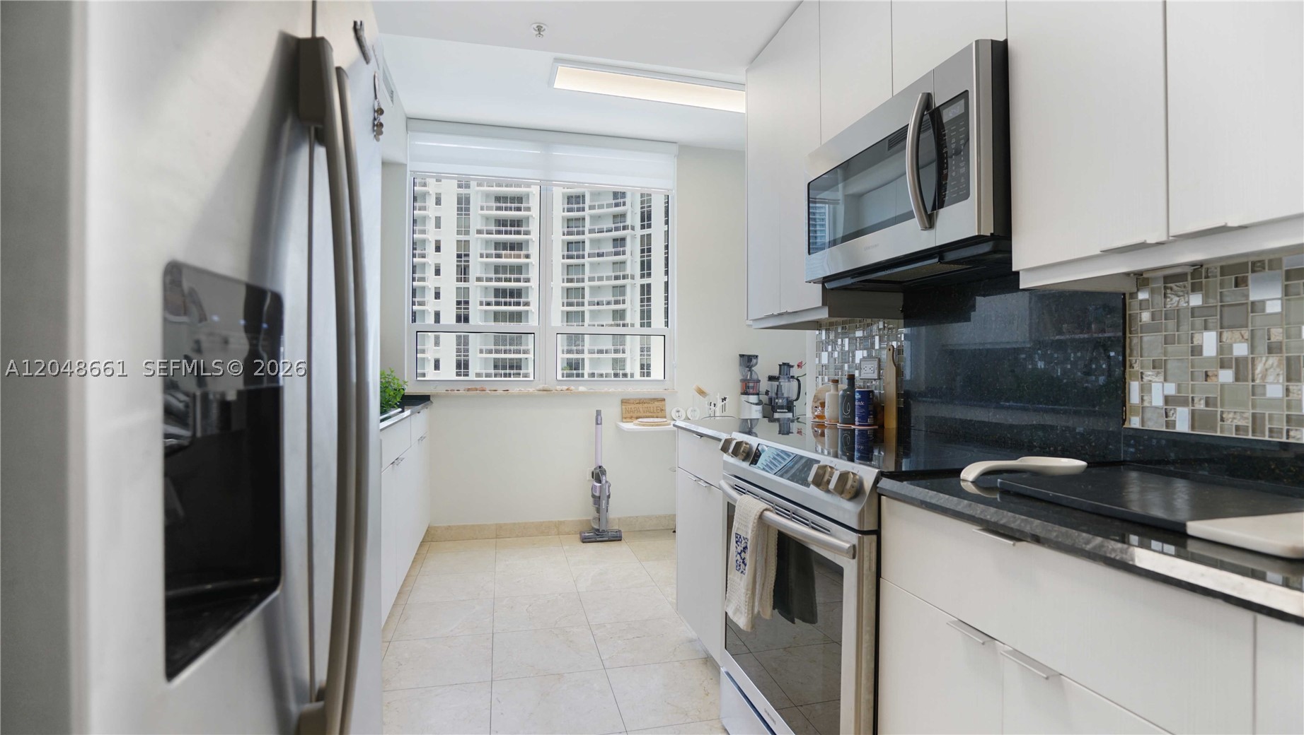 801 Brickell Key Blvd #2210, Miami FL 33131
