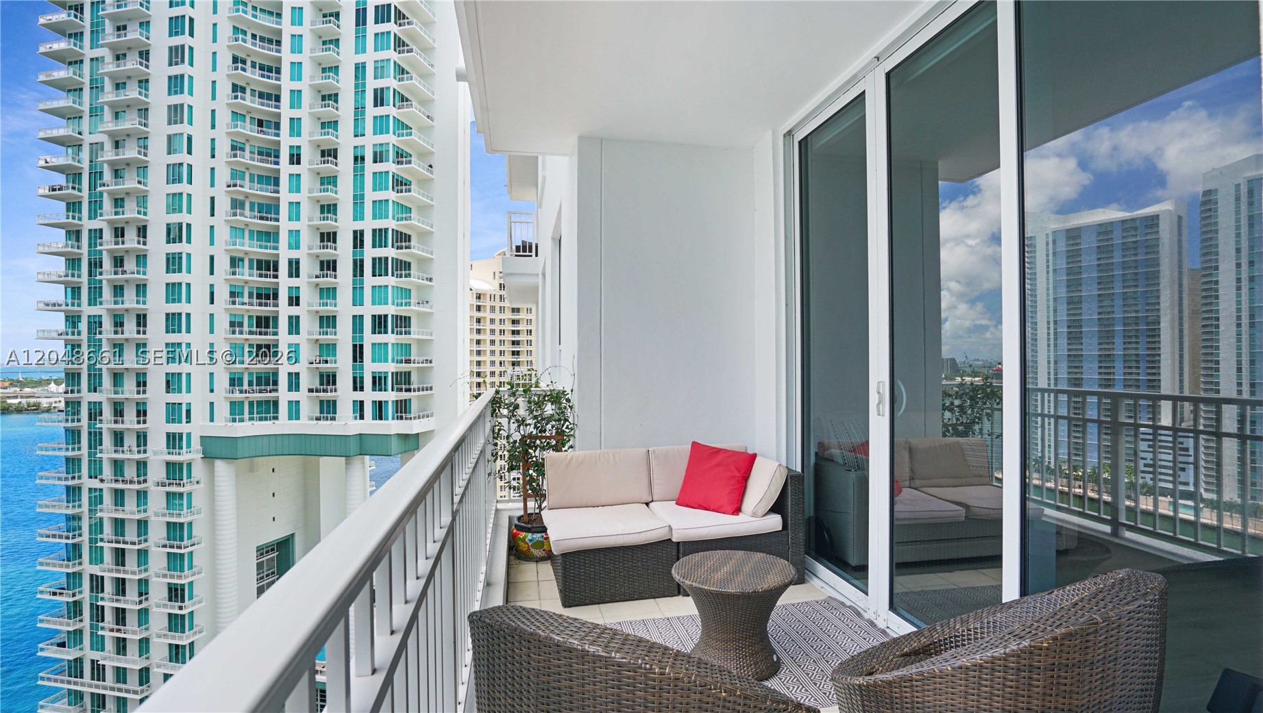 801 Brickell Key Blvd #2210, Miami FL 33131
