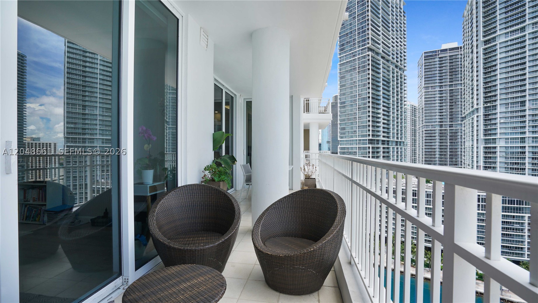 801 Brickell Key Blvd #2210, Miami FL 33131