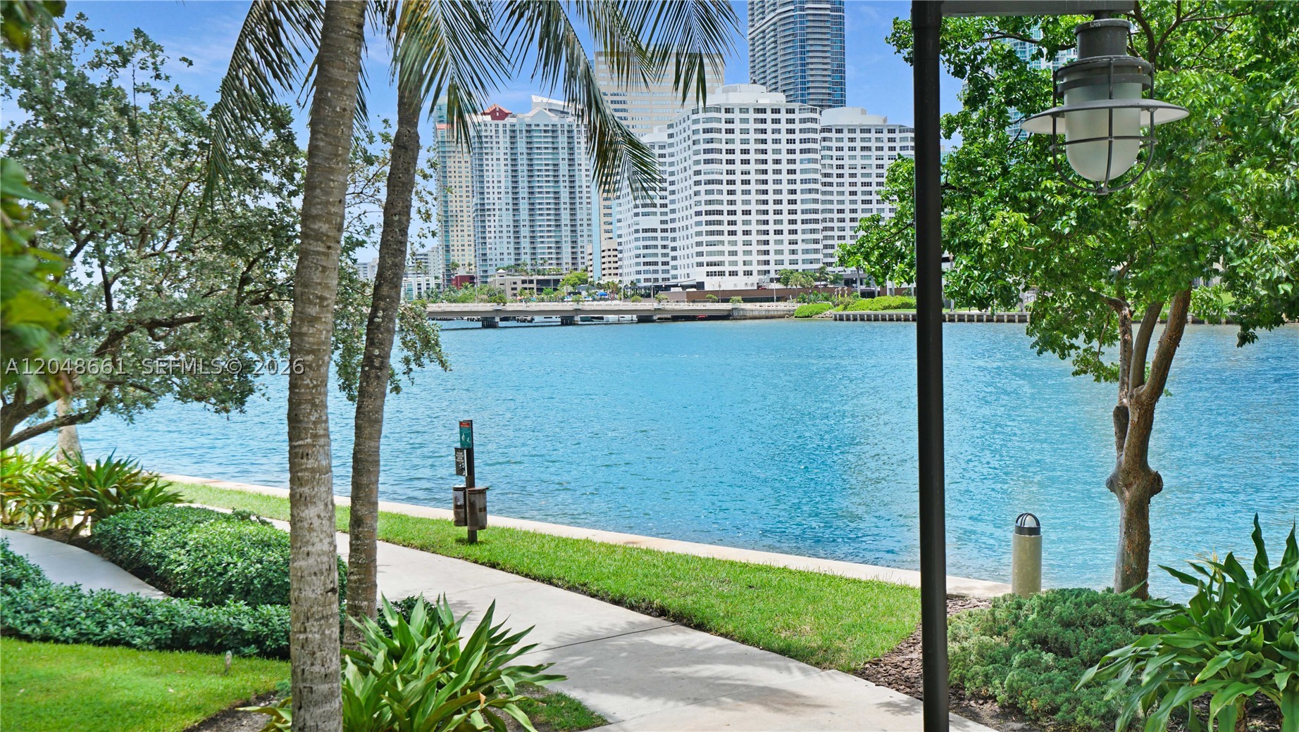 801 Brickell Key Blvd #2210, Miami FL 33131