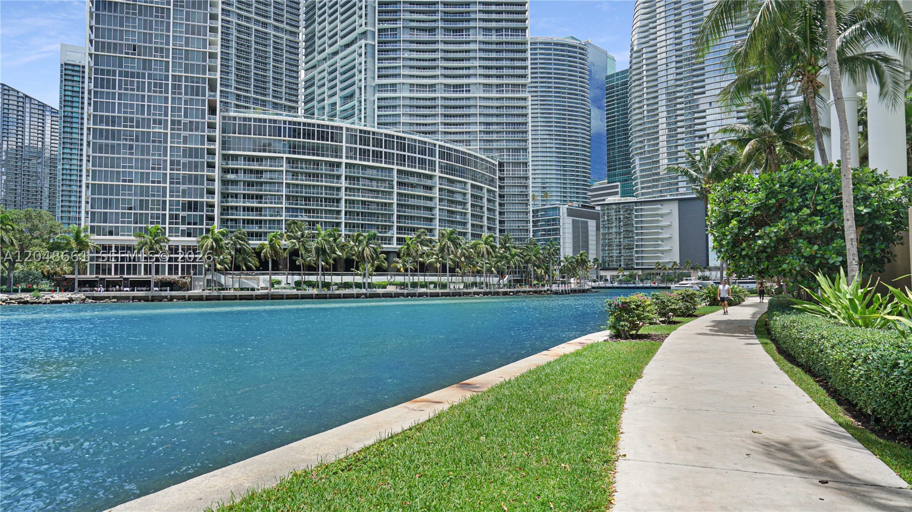 801 Brickell Key Blvd #2210, Miami FL 33131