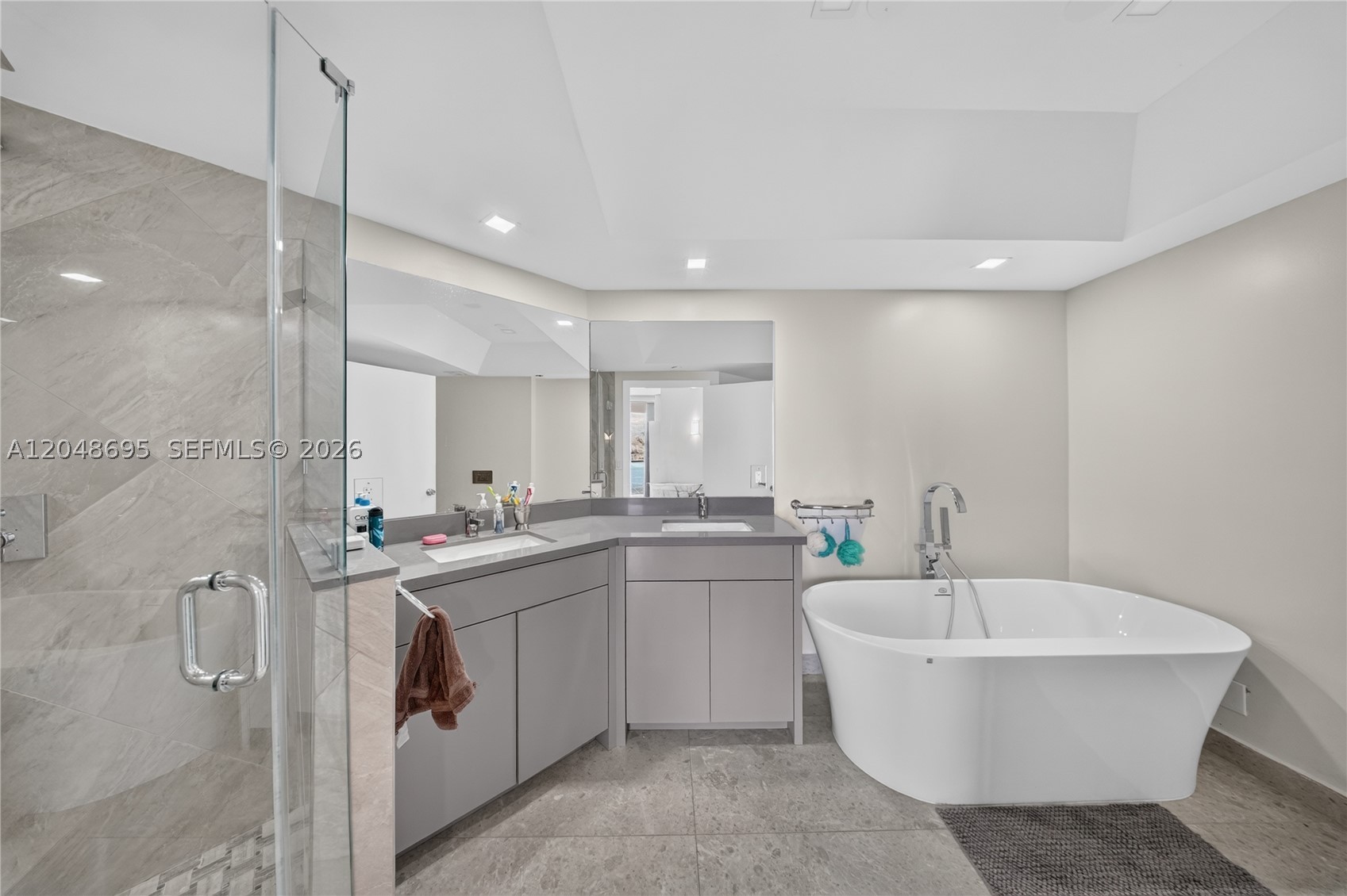 2800 Island Blvd #302, Aventura FL 33160