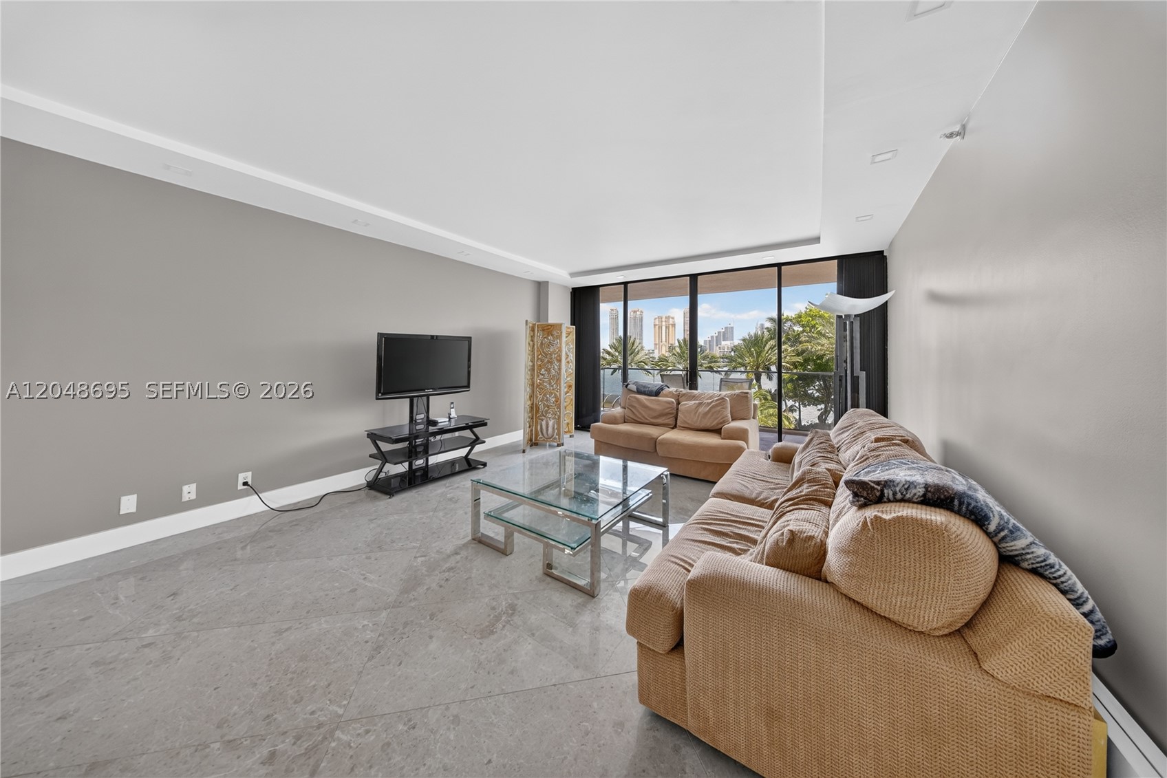2800 Island Blvd #302, Aventura FL 33160