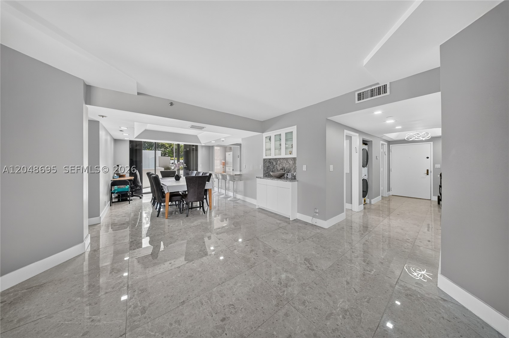 2800 Island Blvd #302, Aventura FL 33160