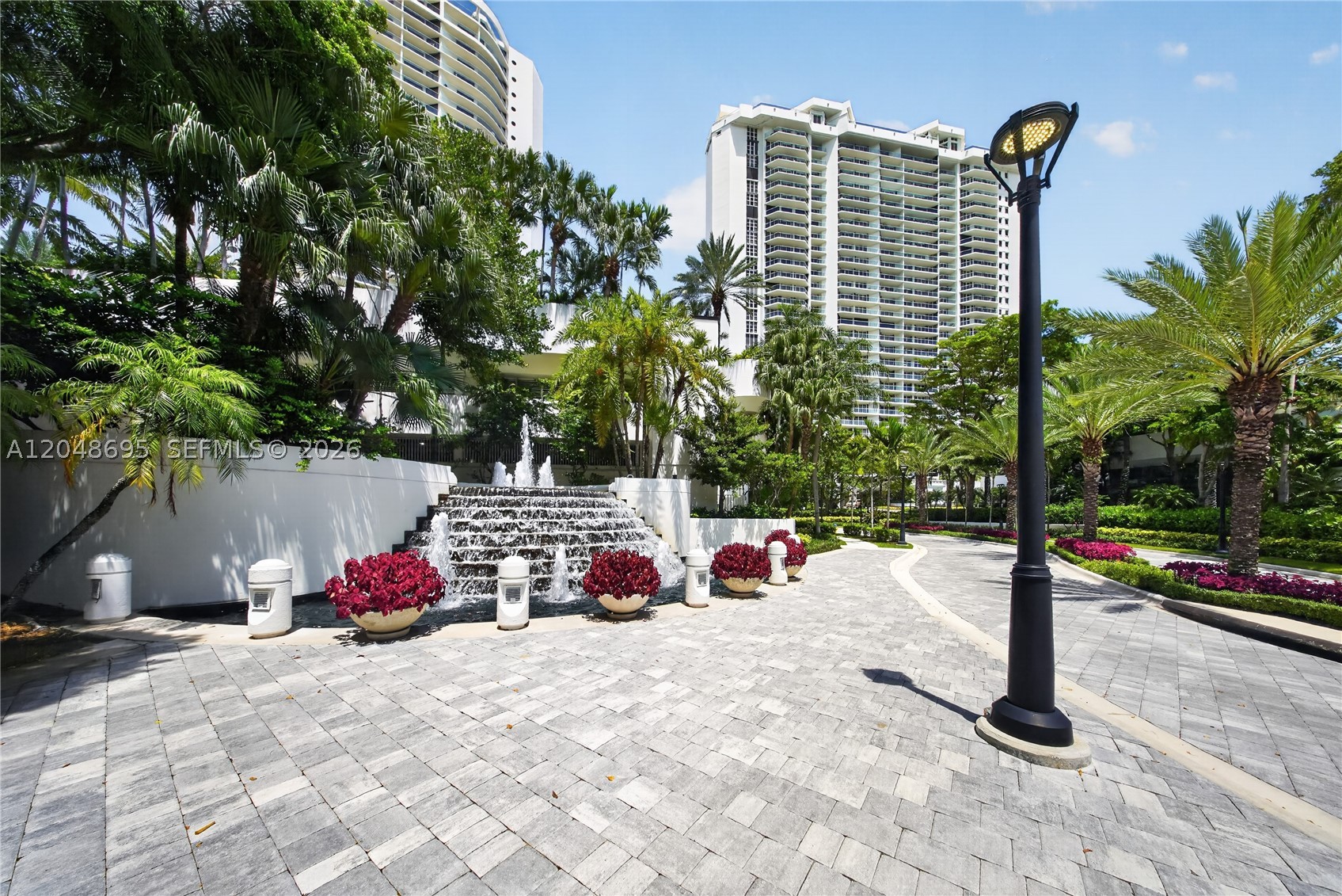 2800 Island Blvd #302, Aventura FL 33160