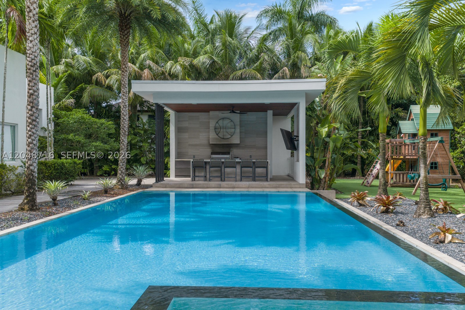 12900 SW 63rd Ave, Pinecrest FL 33156