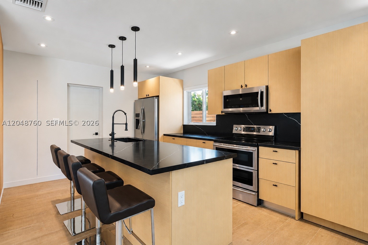 10658 NE 11th Ave, Miami Shores FL 33138