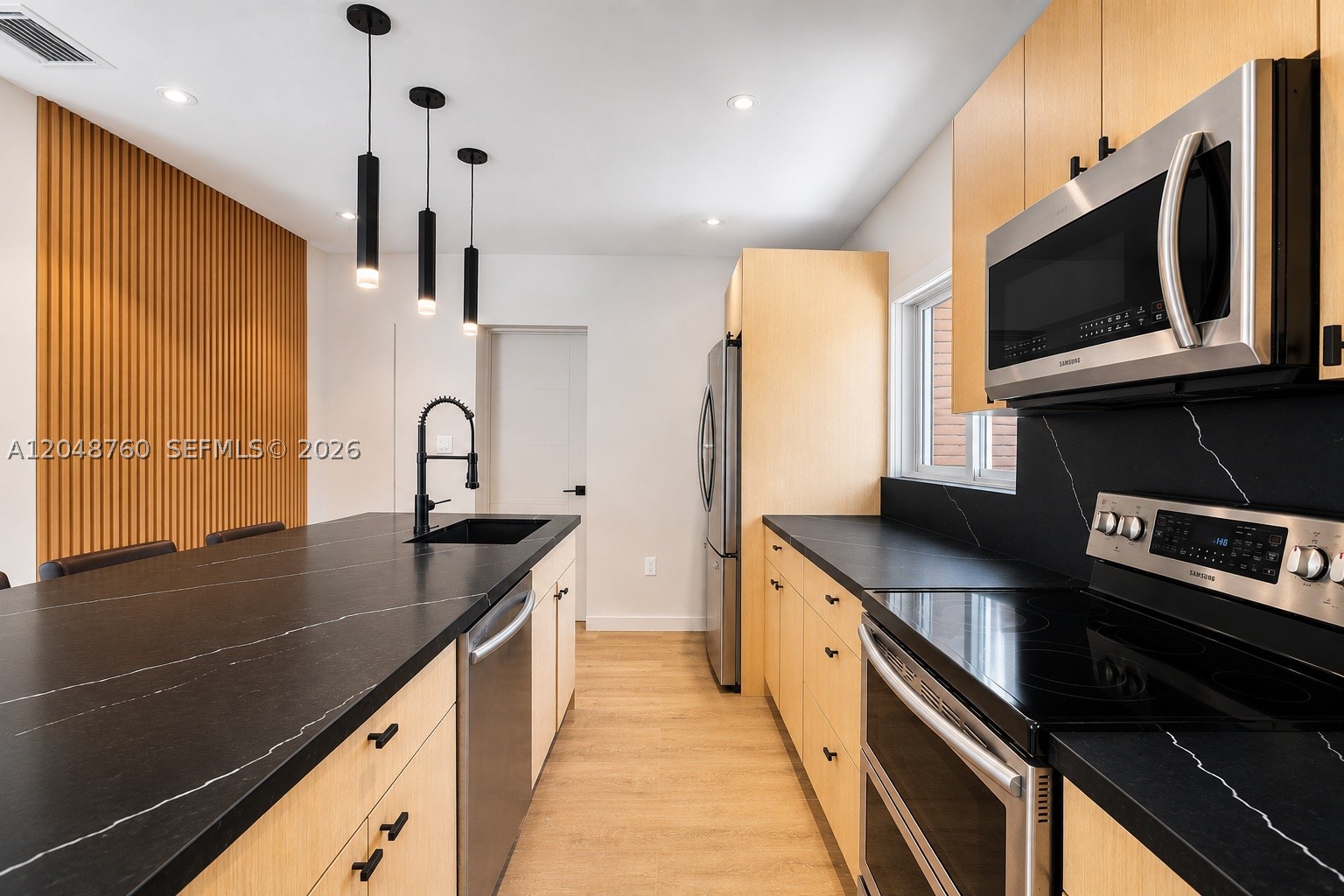10658 NE 11th Ave, Miami Shores FL 33138
