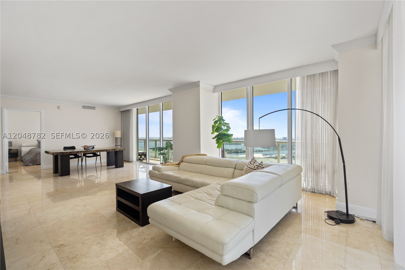 50 Biscayne Blvd #5210, Miami FL 33132