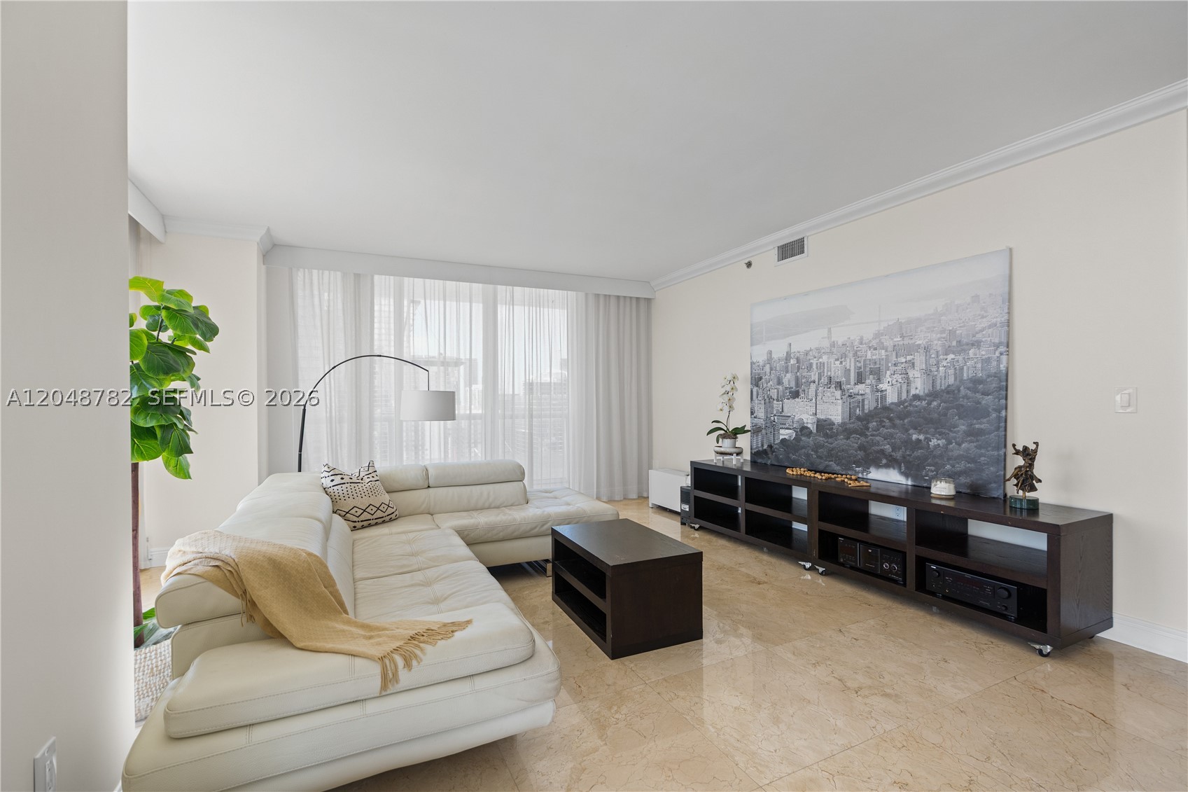 50 Biscayne Blvd #5210, Miami FL 33132