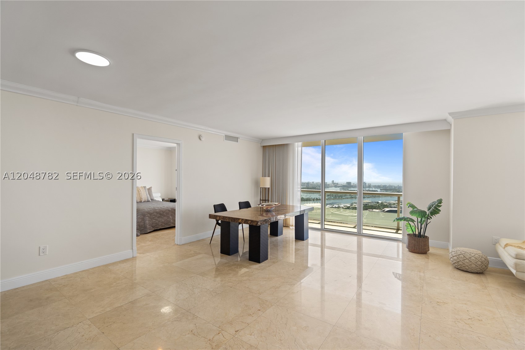 50 Biscayne Blvd #5210, Miami FL 33132