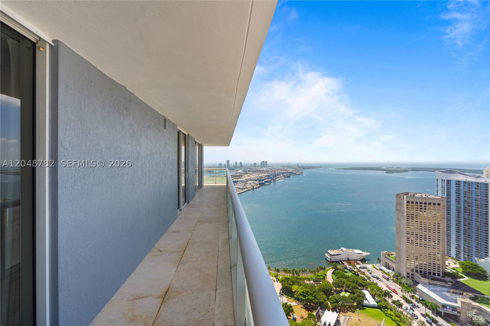 50 Biscayne Blvd #5210, Miami FL 33132