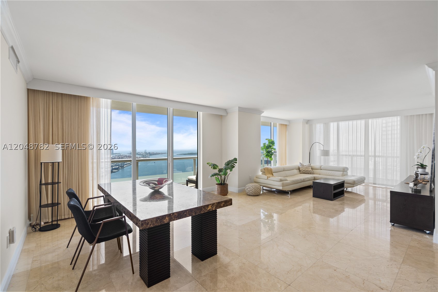 50 Biscayne Blvd #5210, Miami FL 33132