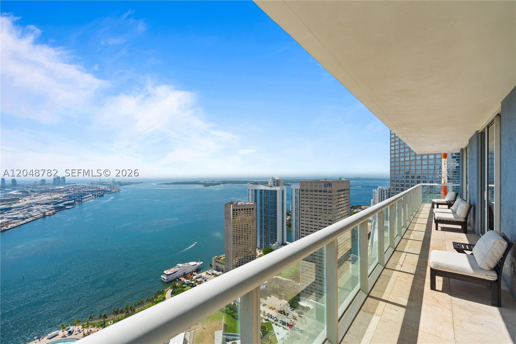 50 Biscayne Blvd #5210, Miami FL 33132