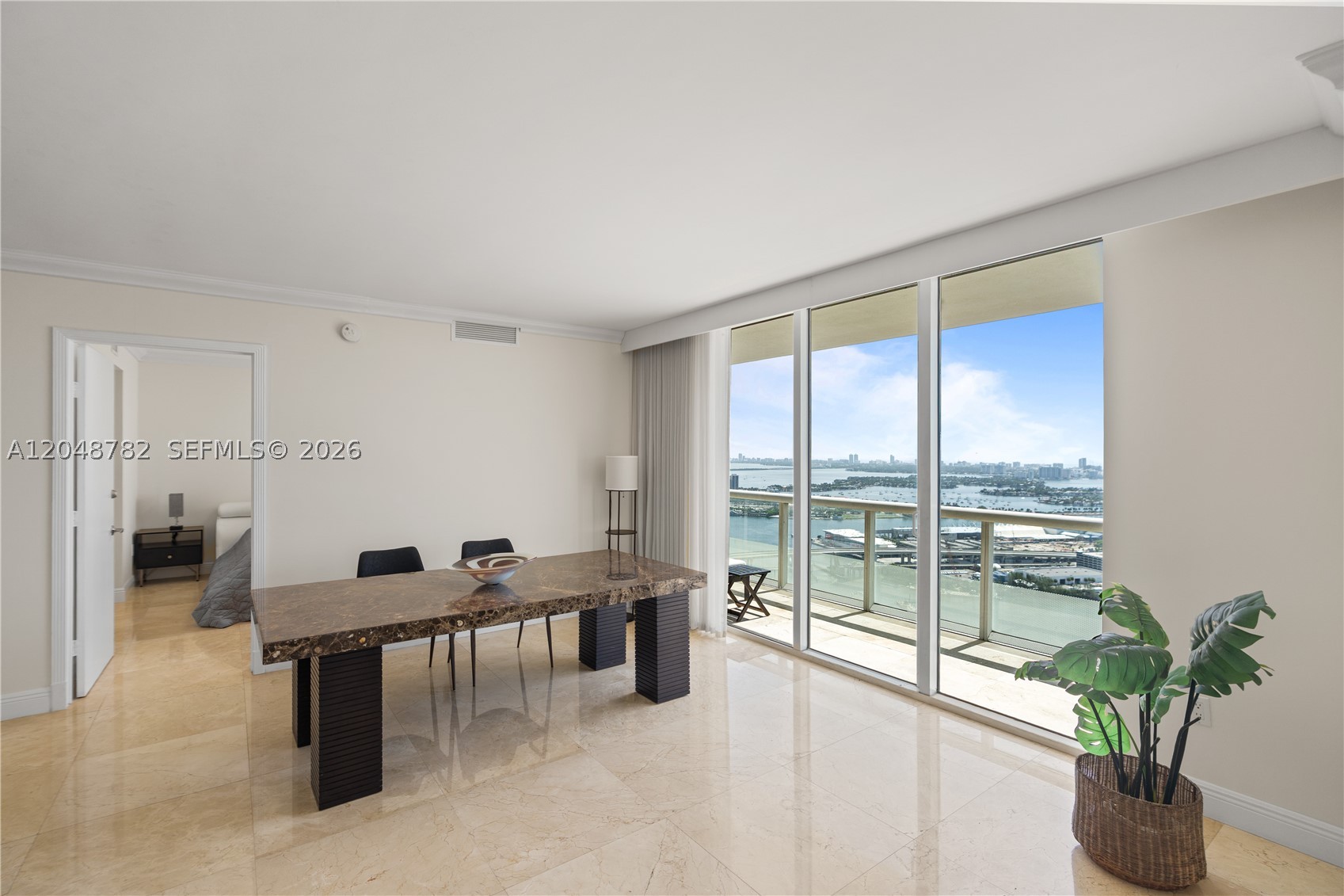 50 Biscayne Blvd #5210, Miami FL 33132