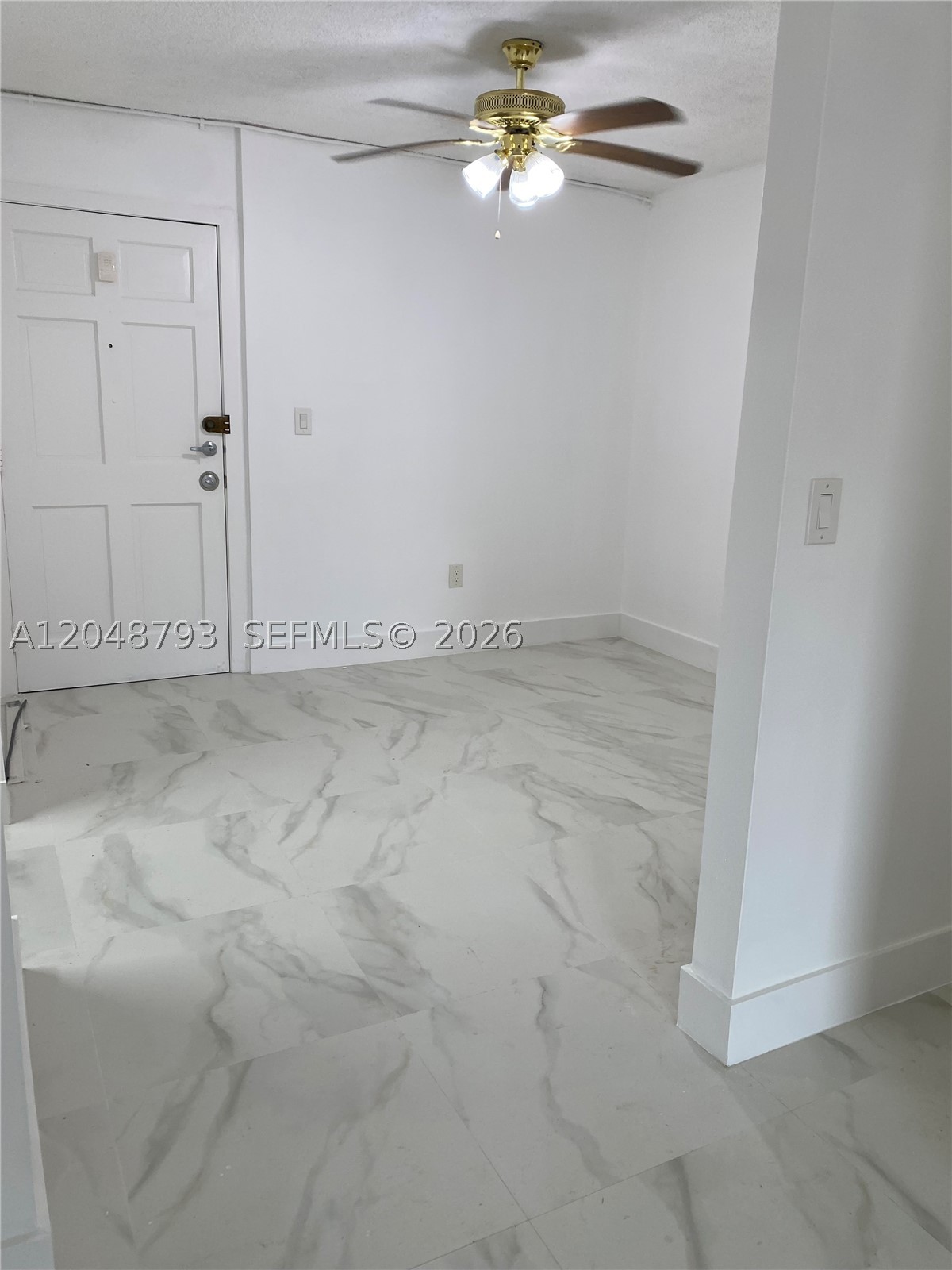 6190 W 19th Ave #206, Hialeah FL 33012