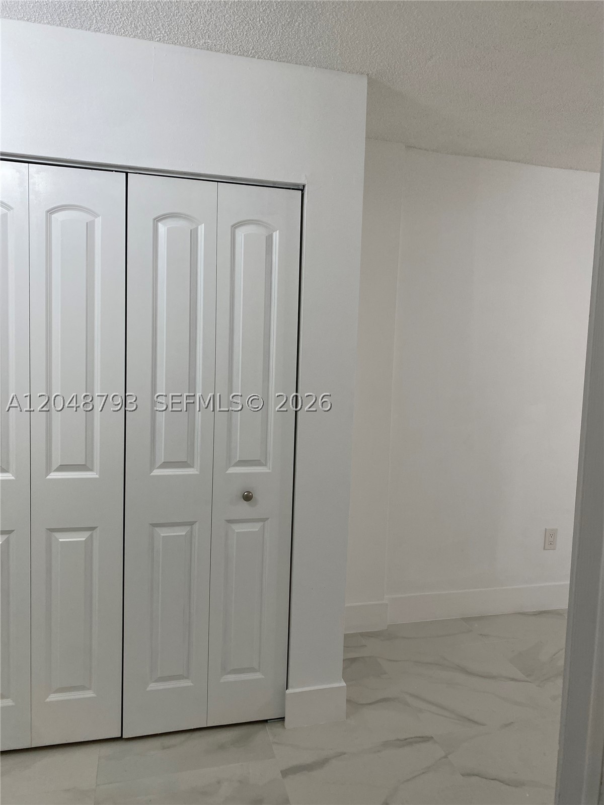 6190 W 19th Ave #206, Hialeah FL 33012