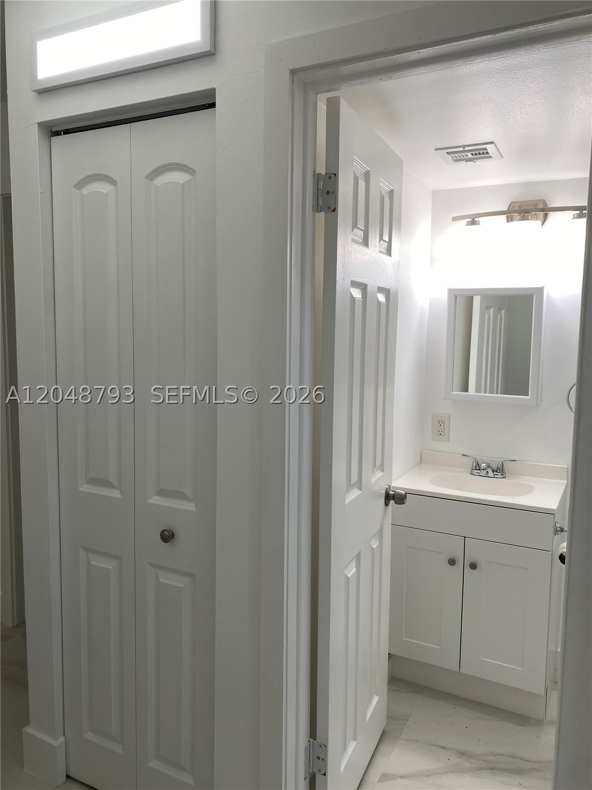 6190 W 19th Ave #206, Hialeah FL 33012