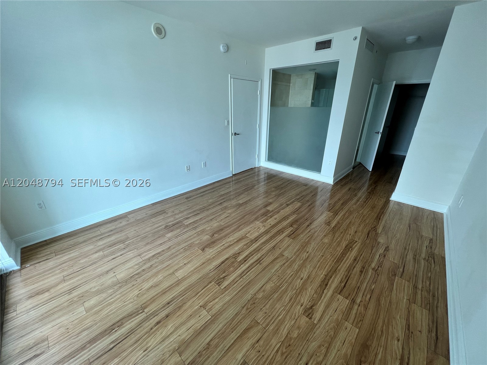 90 SW 3rd St #3710, Miami FL 33130
