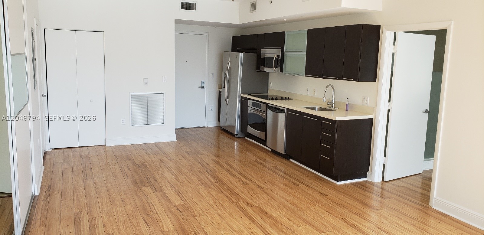 90 SW 3rd St #3710, Miami FL 33130