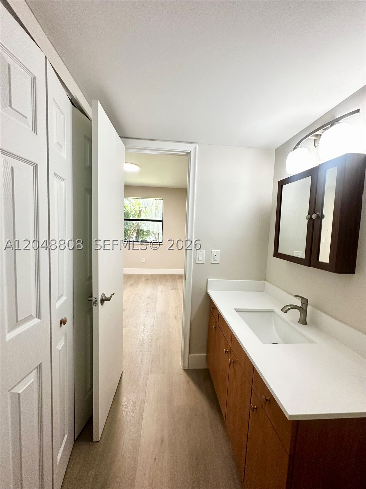 2540 W 67th Pl #202-28, Hialeah FL 33016