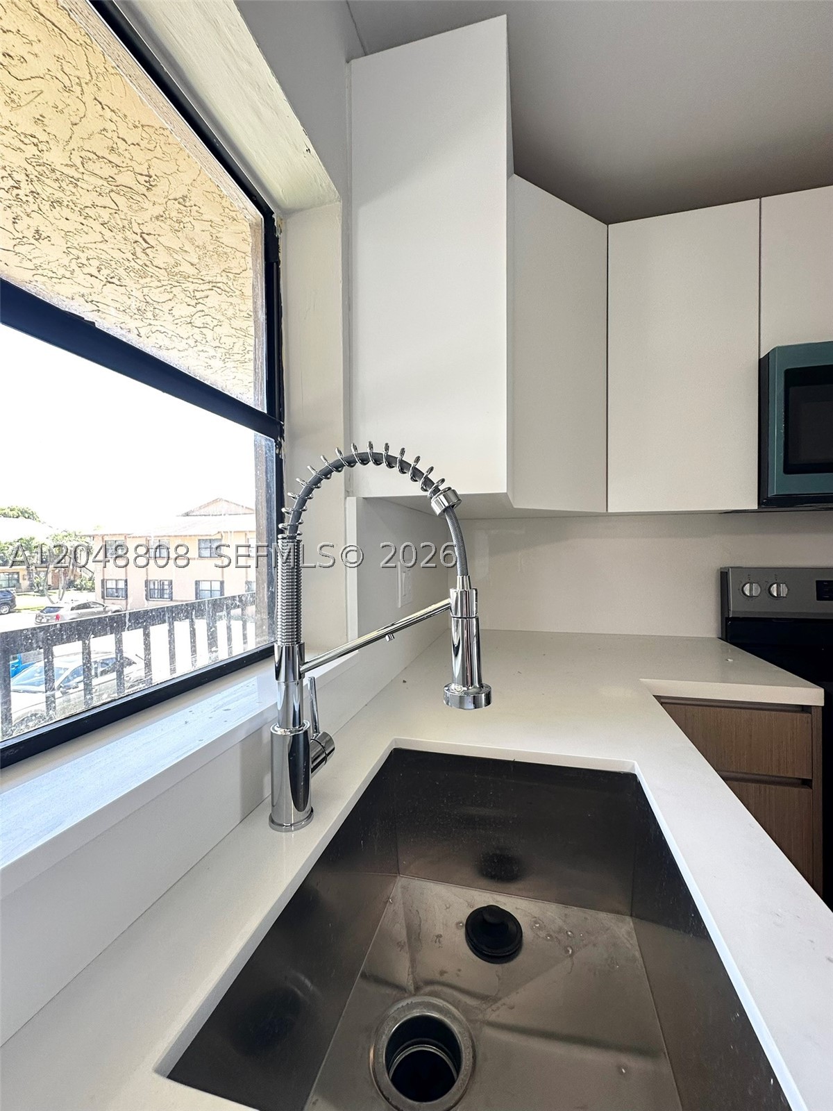 2540 W 67th Pl #202-28, Hialeah FL 33016