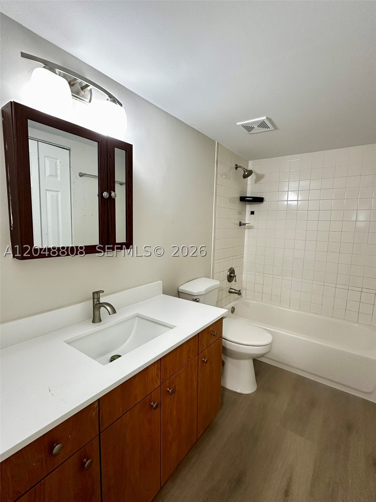 2540 W 67th Pl #202-28, Hialeah FL 33016
