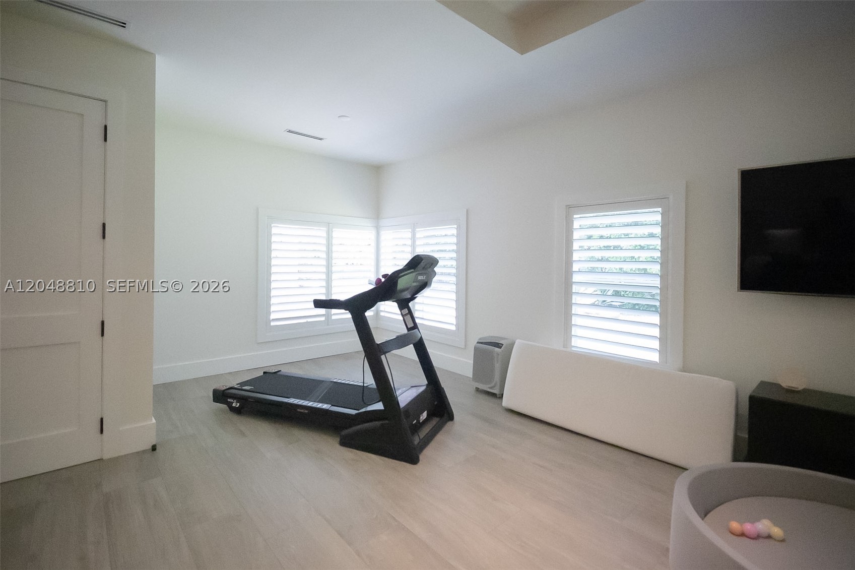9805 sw 90th ave, Kendall FL 33176