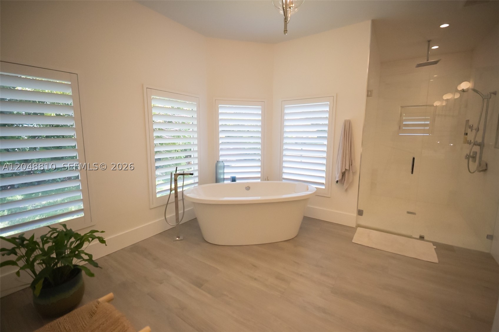 9805 sw 90th ave, Kendall FL 33176