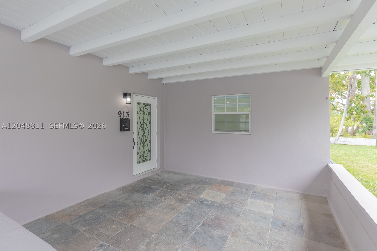 913 NE 2nd St, Hallandale Beach FL 33009