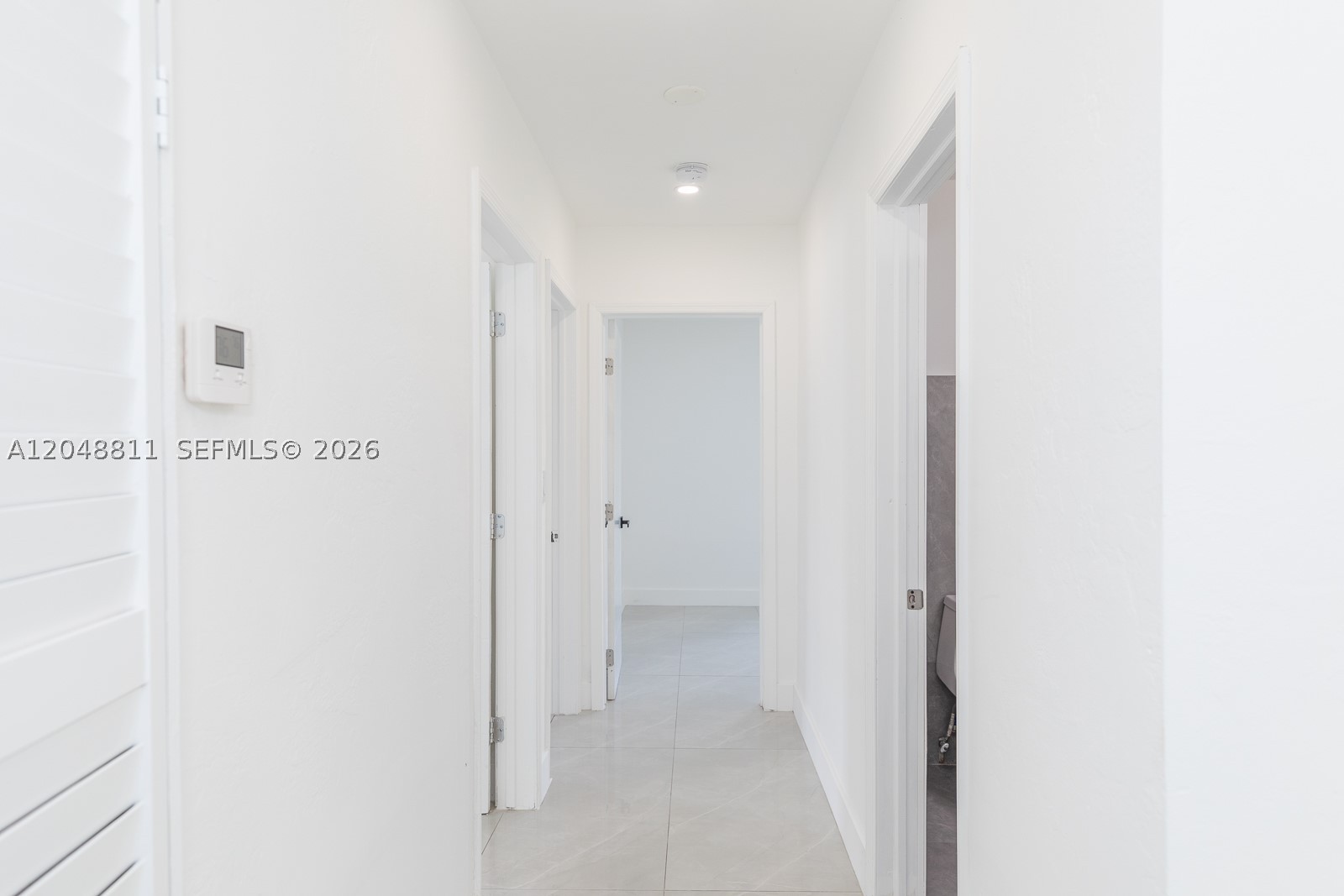 913 NE 2nd St, Hallandale Beach FL 33009